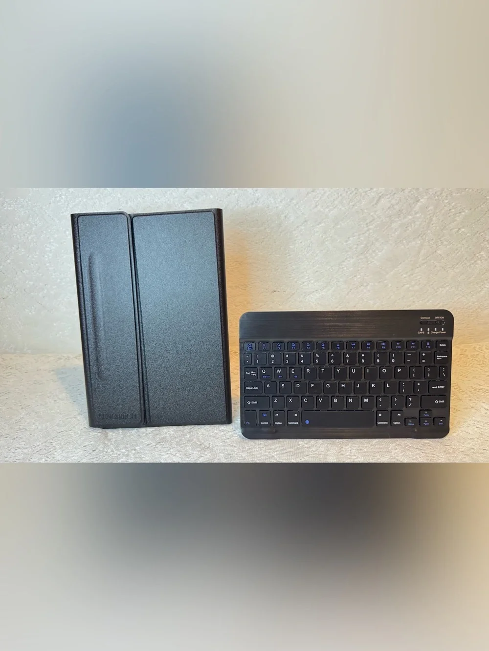 Black Bluetooth Tablet Keyboard Case - Slim Wireless Keyboard with Folio Cover